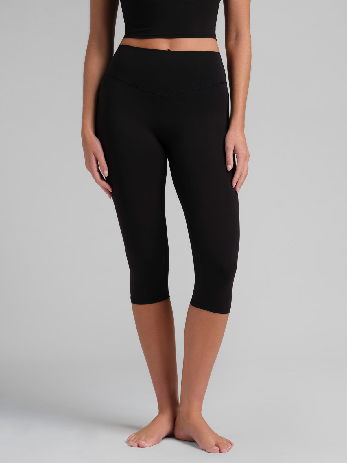 ComfrtCore™ 2.0 High-Waist Capri 18