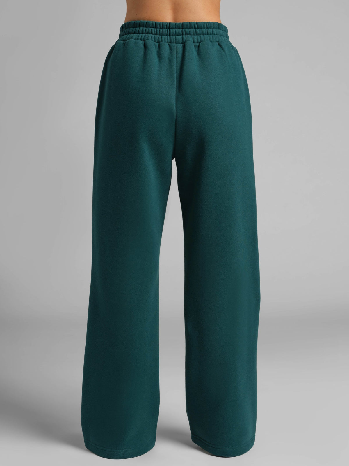 Minimalist Straight Leg Sweatpants – Long
