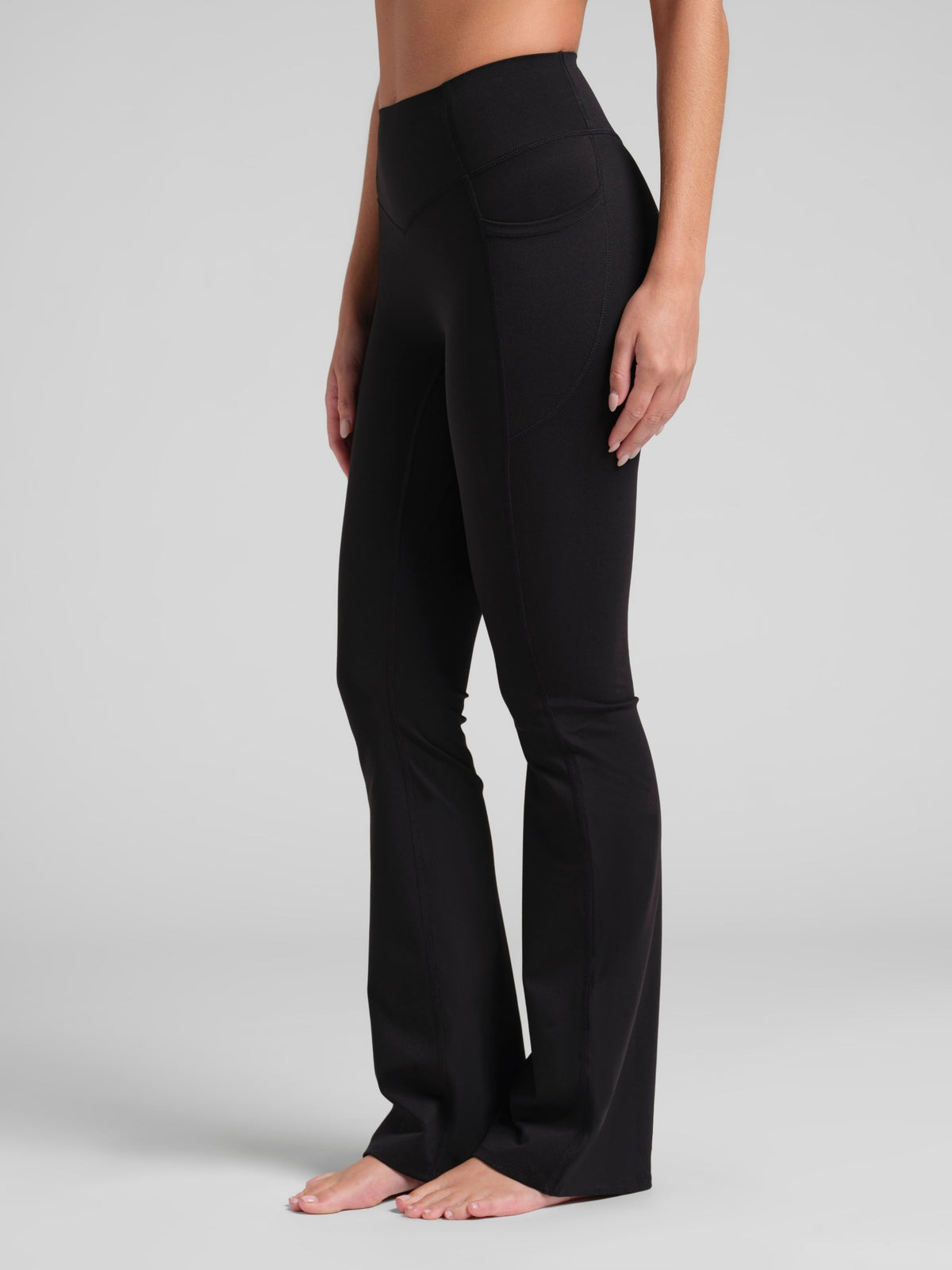 ComfrtCore™ 2.0 Sculpt High-Waist Flare Legging