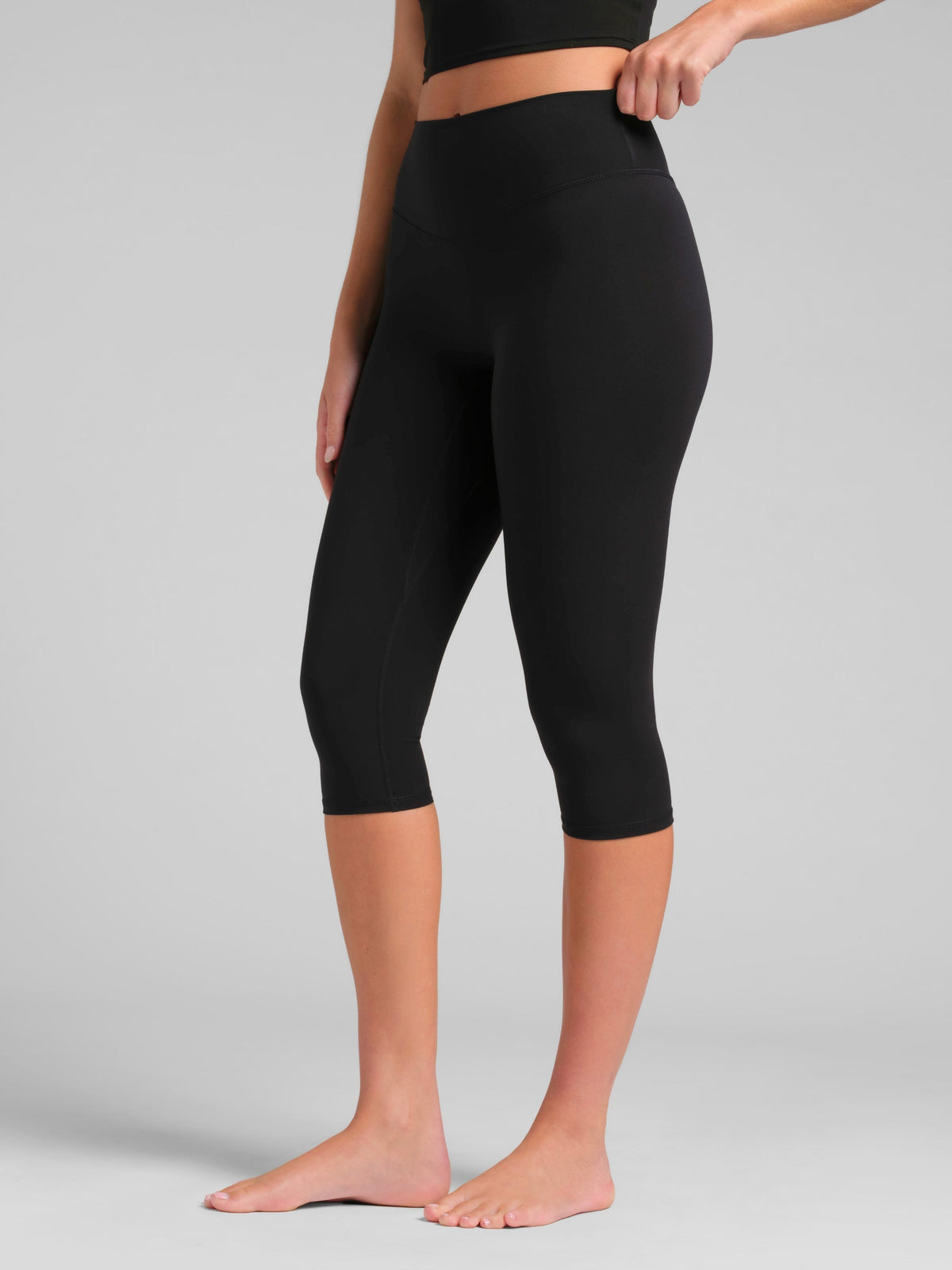ComfrtCore™ 2.0 High-Waist Capri 18