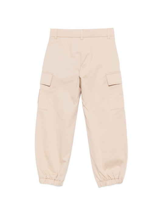 Pantalone beige con patch logo Fendi