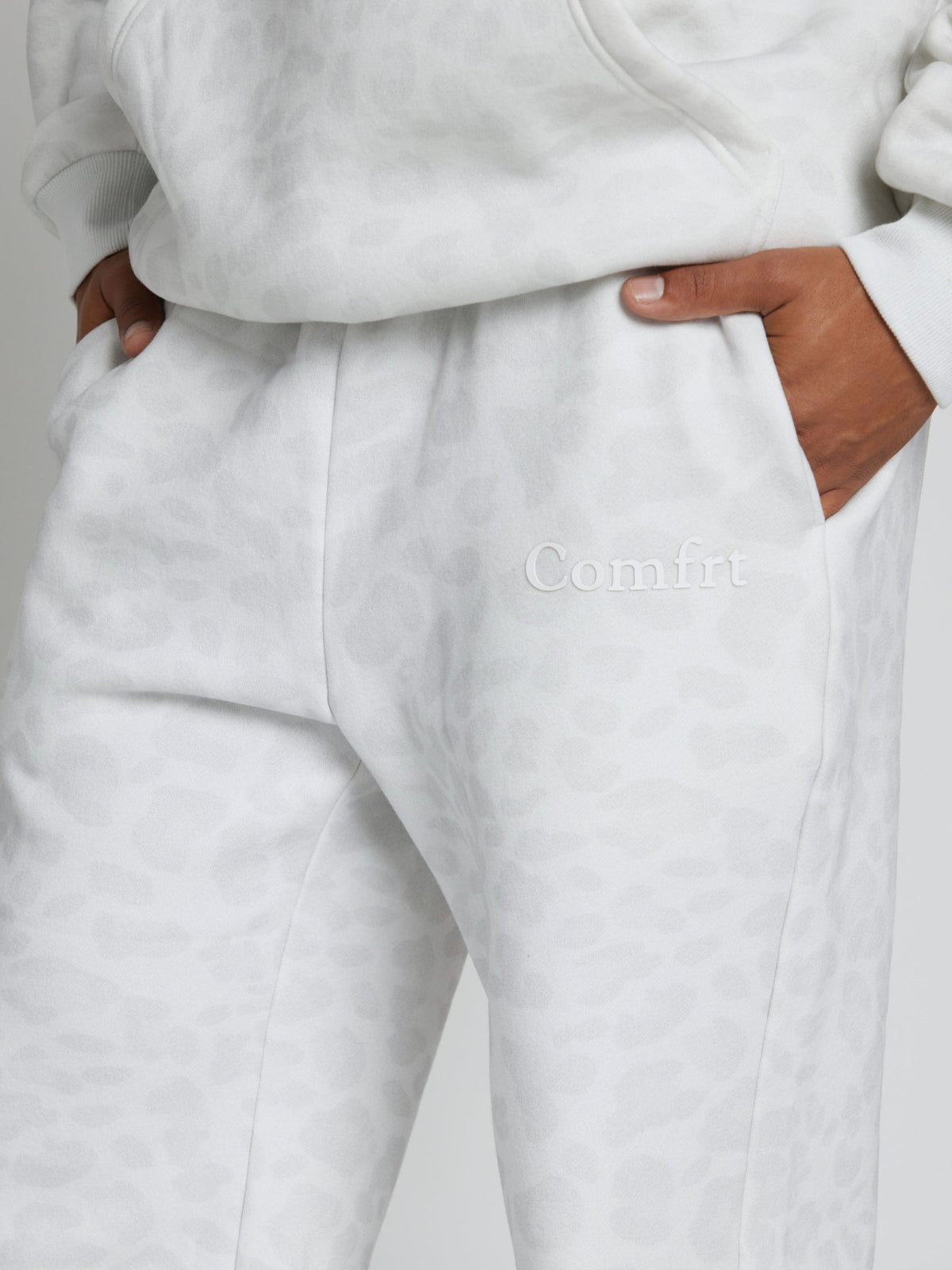 Minimalist Straight Leg Sweatpants