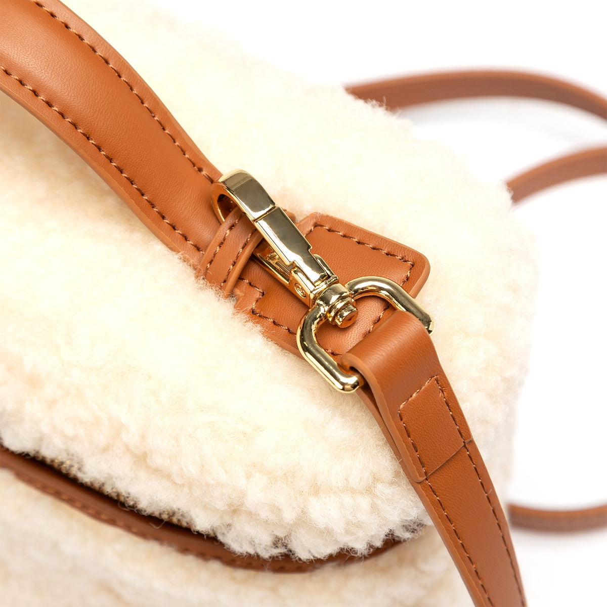 Shearling Box Bag Uggs