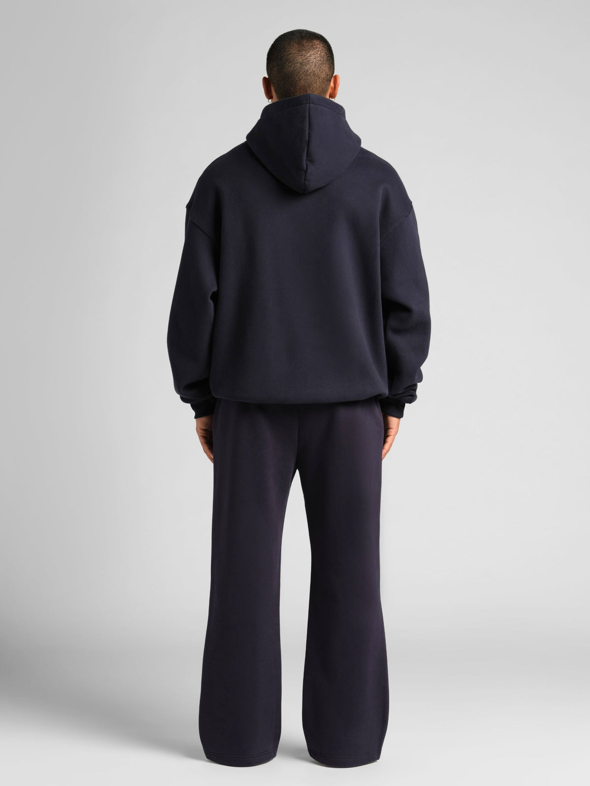 Minimalist Straight Leg Sweatpants – Long