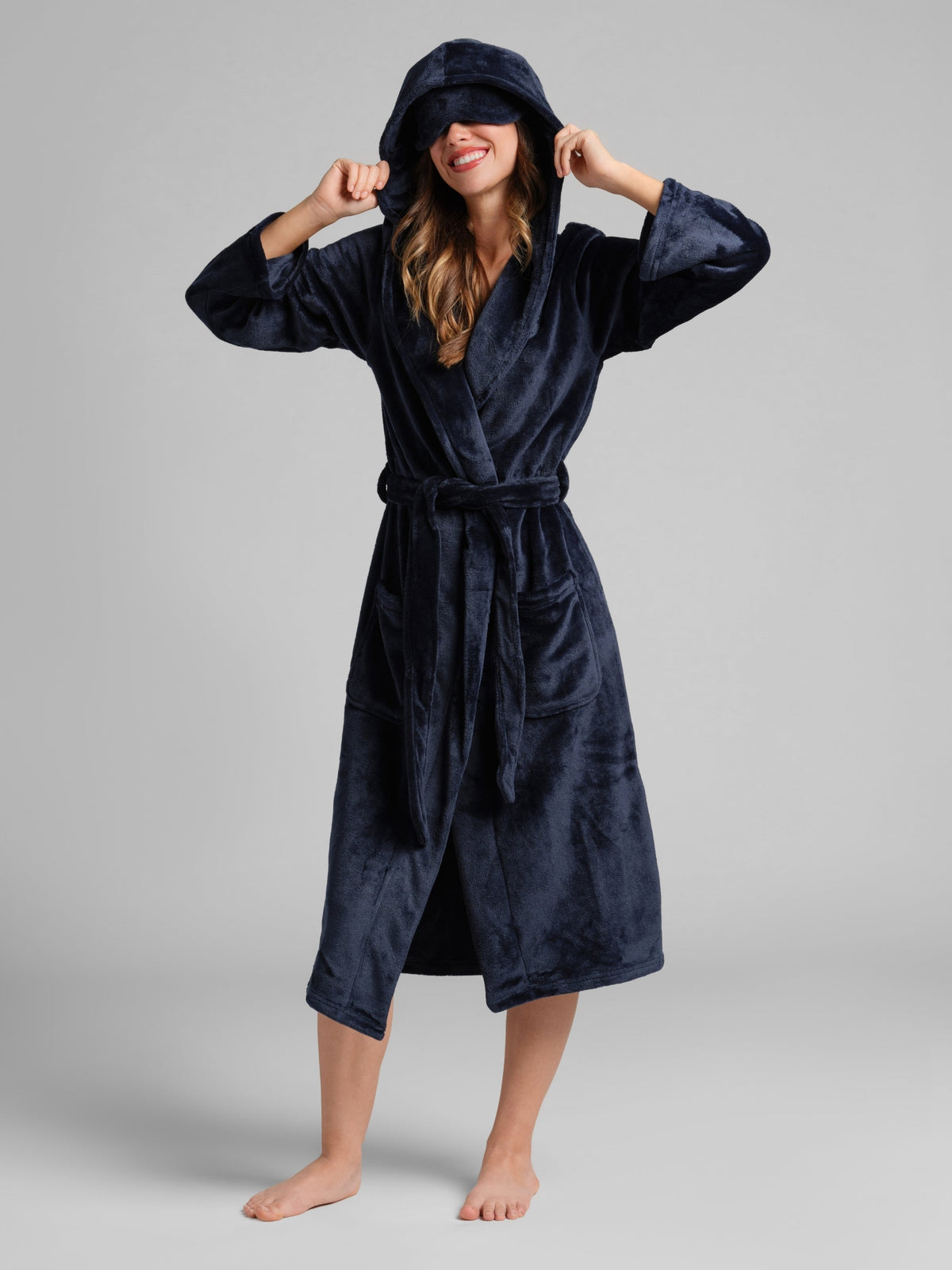 Do Not Disturb Dreamday鈩�Plush Robe