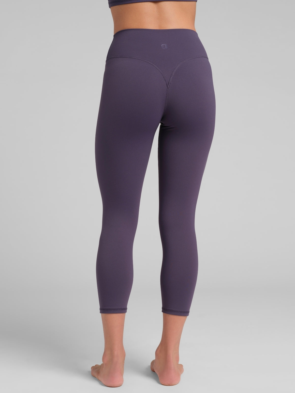 ComfrtCore™ 2.0 High-Waist Capri 21