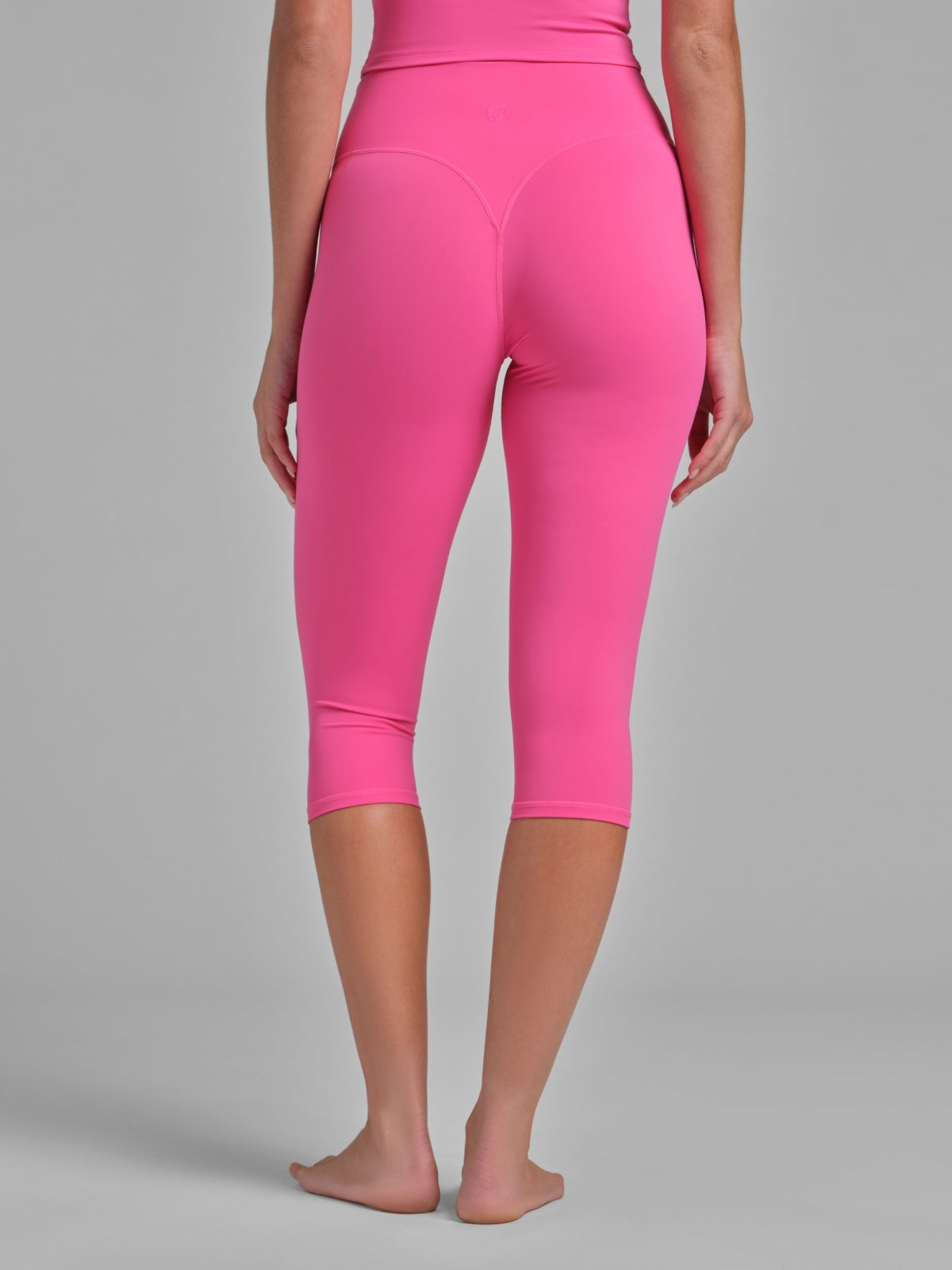 ComfrtCore™ 2.0 High-Waist Capri 18