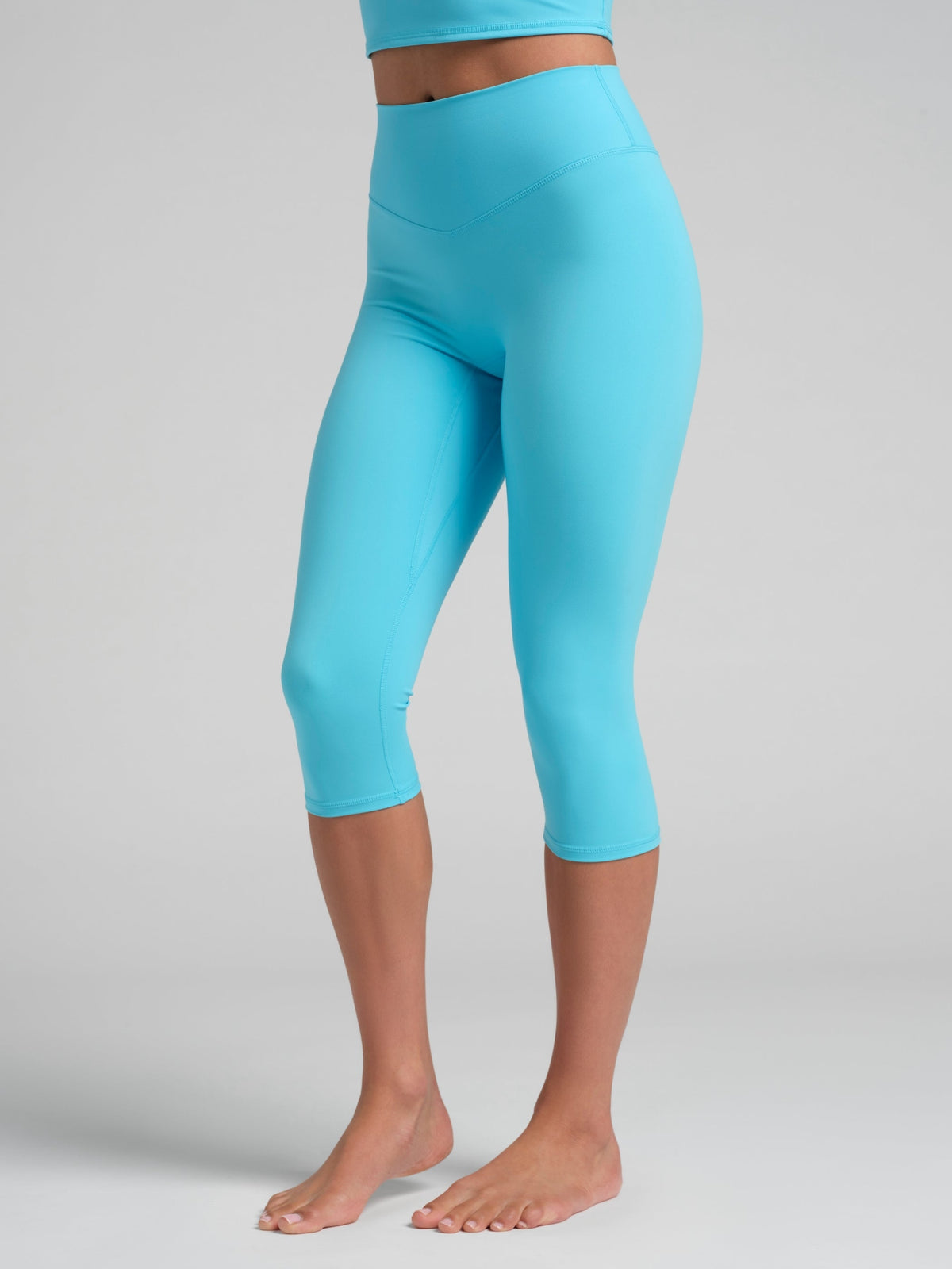 ComfrtCore™ 2.0 High-Waist Capri 18