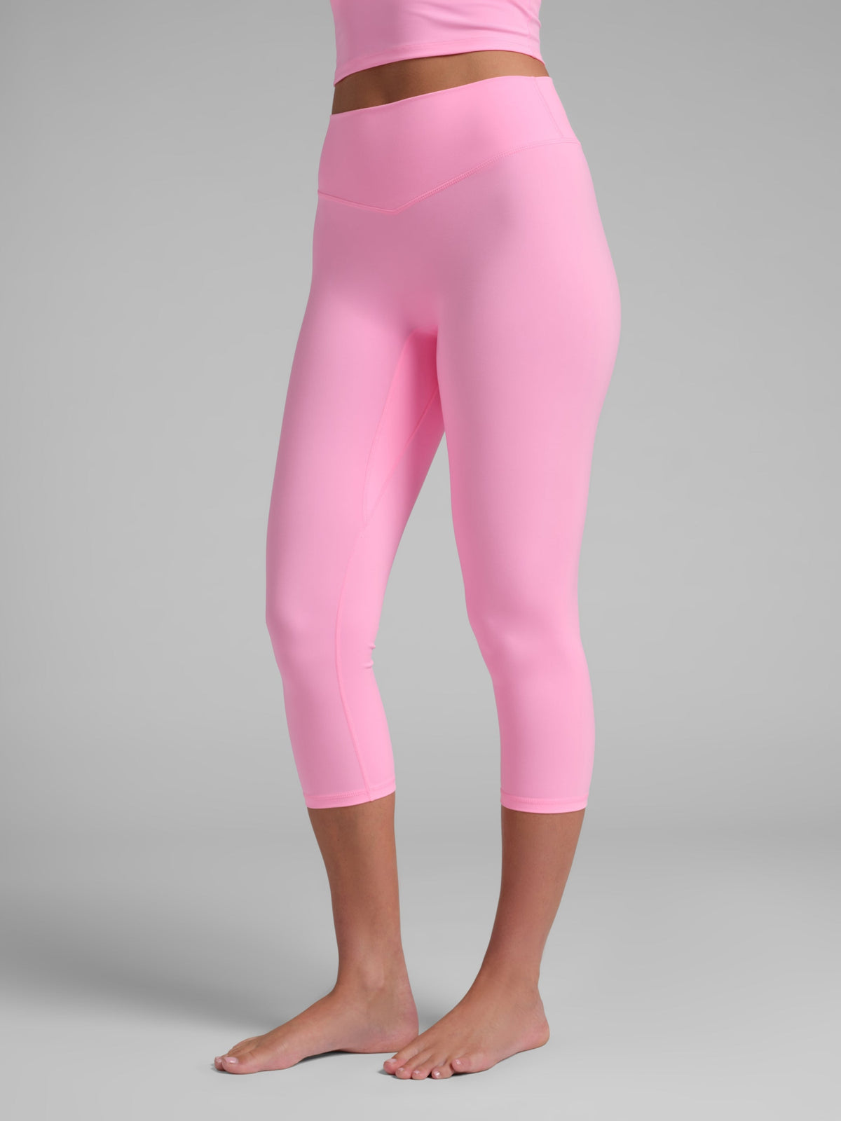ComfrtCore™ 2.0 High-Waist Capri 21