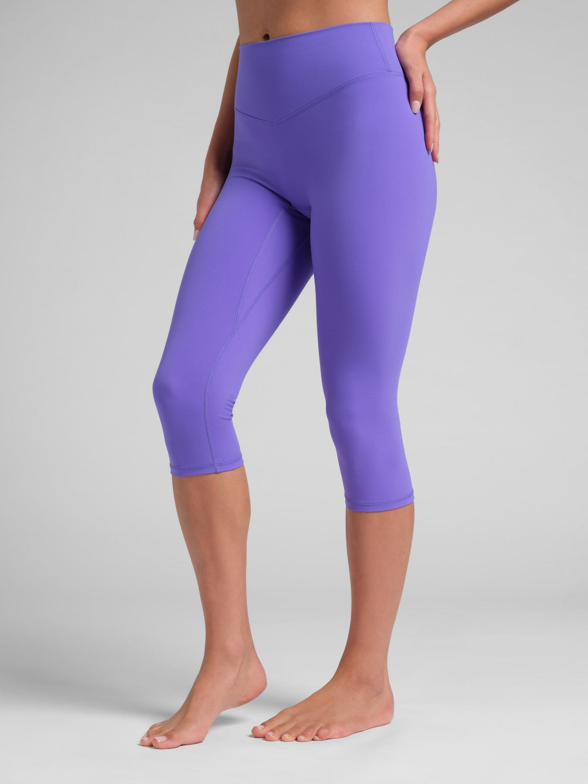 ComfrtCore™ 2.0 High-Waist Capri 18