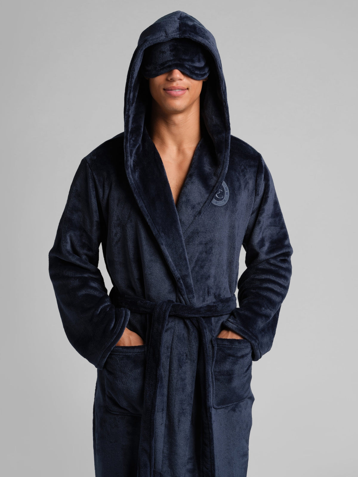 Do Not Disturb Dreamday鈩�Plush Robe